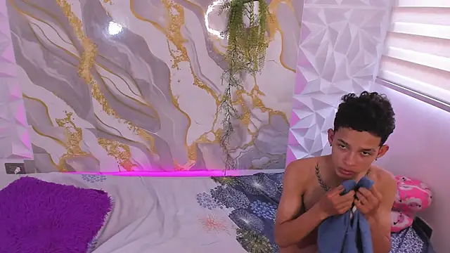 xqueen_of_pleasurex webcam