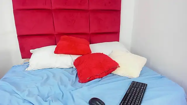 afroditaevans_ webcam