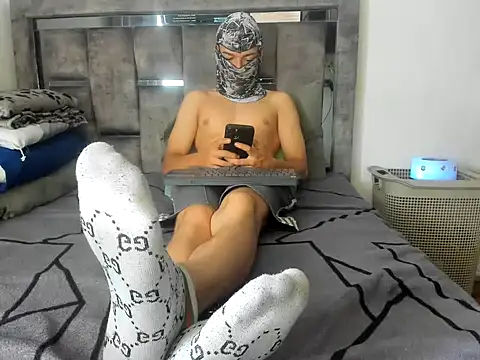 Master_Ruthless77 webcam