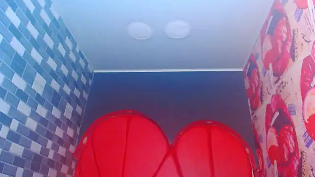 julessxcharlotte webcam