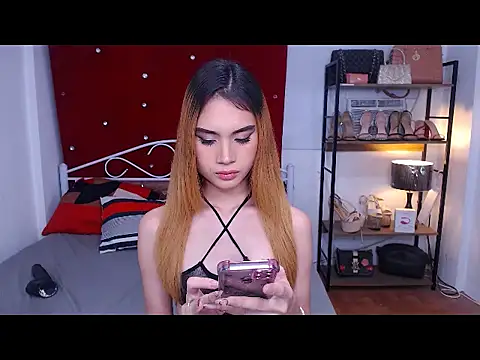 JuicyCockThea webcam