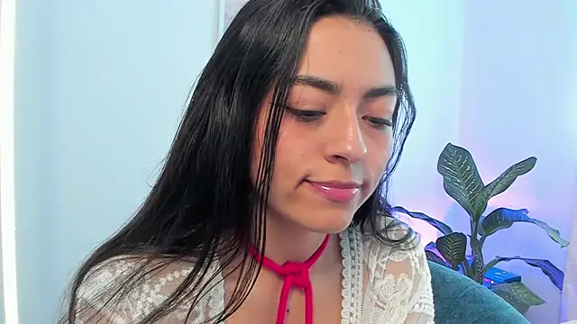 canelleGarces webcam