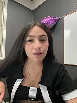 Alyha_Cortes webcam