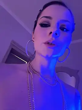 bigJuicyPussy webcam