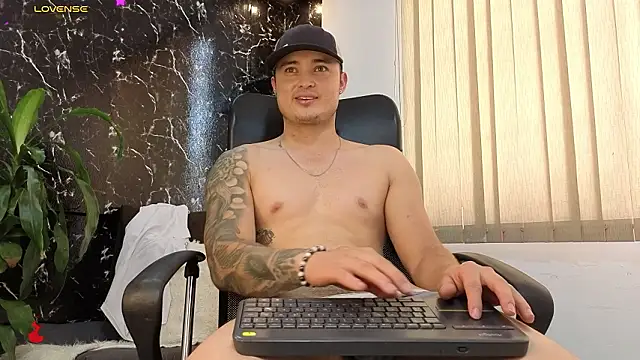 Alexander_ferre webcam