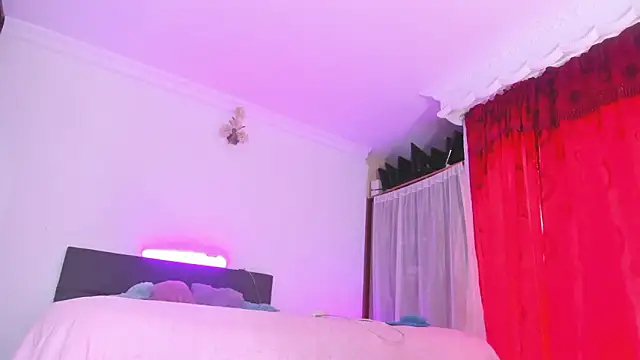 sexy-luna-star-ts webcam