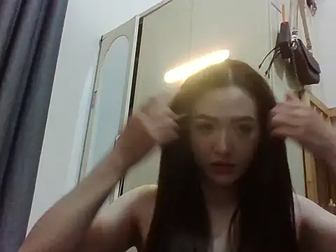 Quynhbabysexy webcam