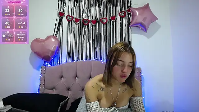 emily_cooper_pym webcam