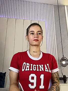 Webcam Model (JuliaColemann)  is live.Free join now!