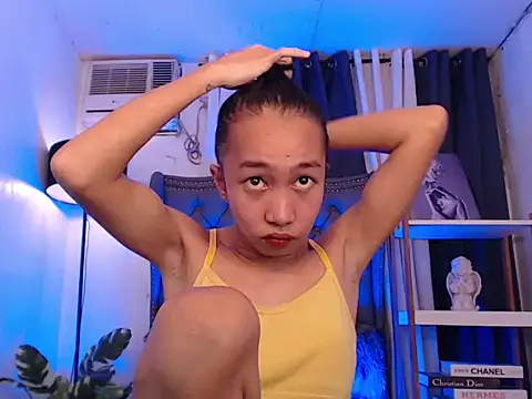 Sweet_kittyxx webcam