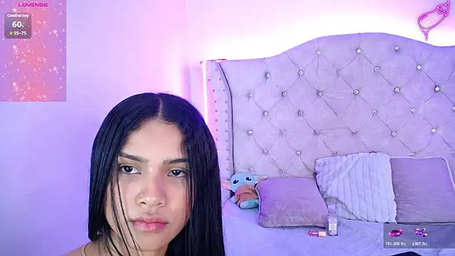 Violet_Collins1 webcam