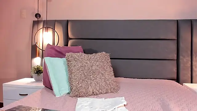 CelesteQueeen webcam