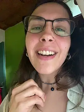 Webcam Model (isadelasestrellas)  is live.Free join now!