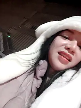 美女Lovelyanan在线直播