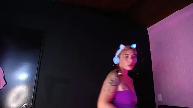 Dominic_Queen1126 webcam