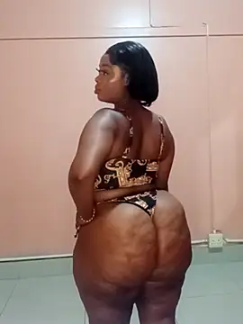 Webcam Model (Luciouslips00)  is live.Free join now!