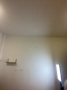 Webcam Model (Annie_bonnie_)  is live.Free join now!