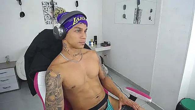 Leonard_Price webcam