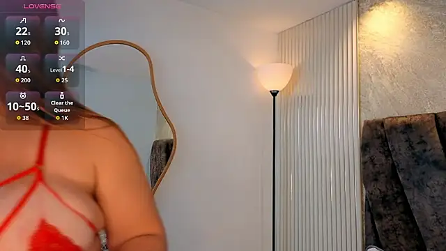 zoe_hugeboobs webcam