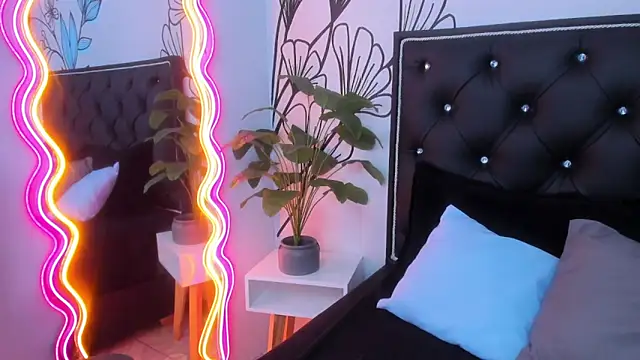 Sweet_Ariadna_ webcam