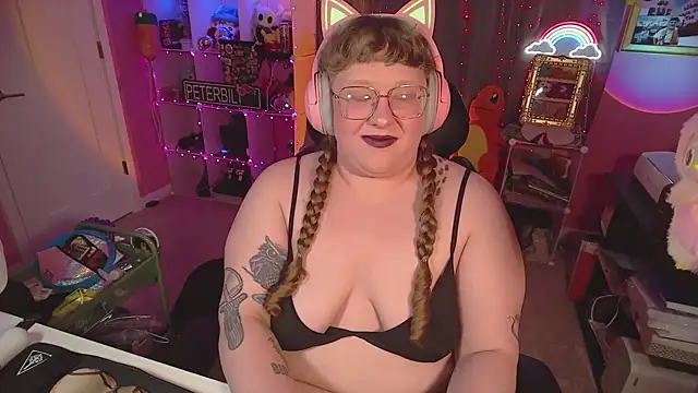 FatVeronica webcam