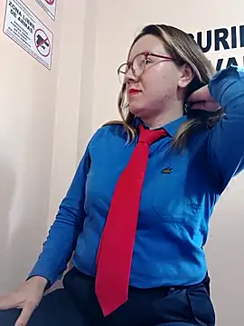 hannah-colx - Hannah-colx's free webcam - UK Sex Cams