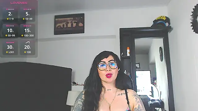 Vicky_hotmilf webcam