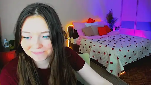 AlluringLookk webcam