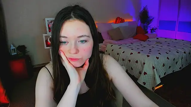 AlluringLookk webcam