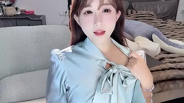 美女naiyaomeimei在线直播