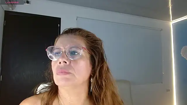 channelsmith_55 webcam