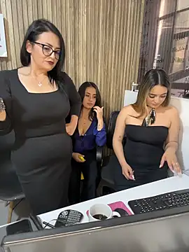 Antonella_Julieta webcam