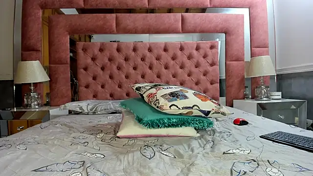 briana_wonder69xxx webcam