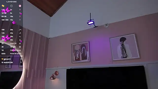 elodie_walker webcam