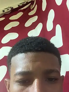 mario_diazhot webcam