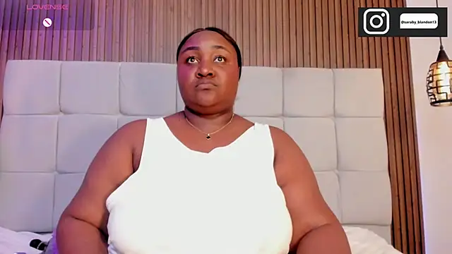 saravy_blandon - Saravy_Blandon's free webcam - UK Sex Cams