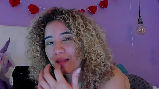 Charlotte11-11 webcam