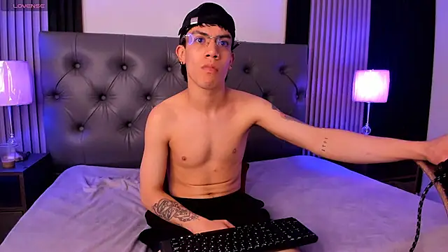 aaronjames1 webcam