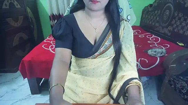 BengaliQueenStar webcam