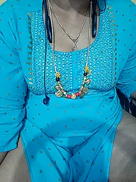 Webcam Model (negatamil) is live