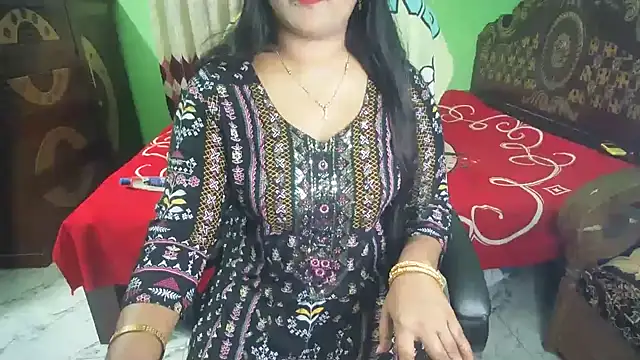BengaliQueenStar webcam