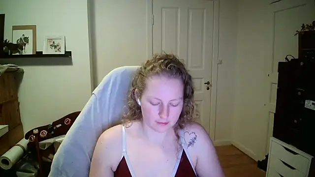 Girlnina-1995 webcam