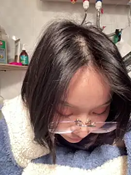 美女Y2Luvk在线直播