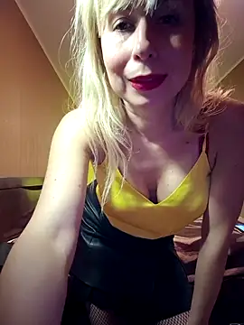 SelinaLovqx webcam