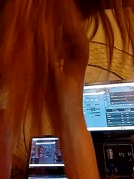 eatmeplease44 webcam