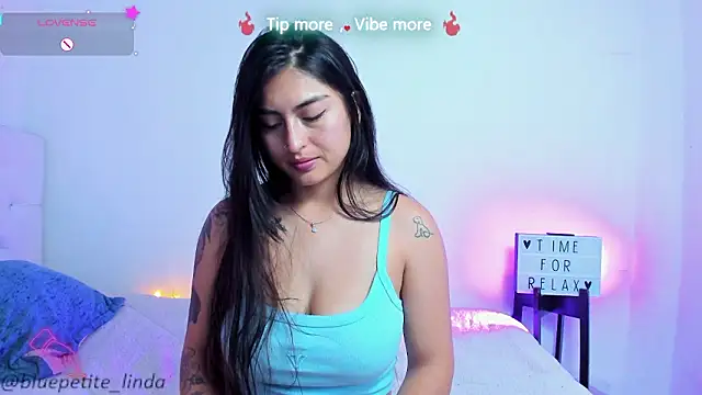 Blue_Petite webcam