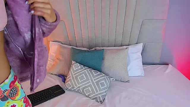 sophie_rojas from StripChat is Freechat