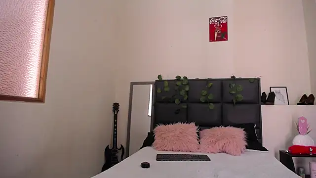 Julieta_Parker webcam