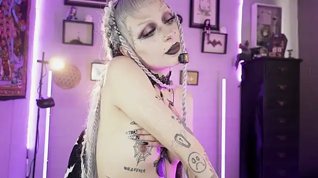 insania_9999_ webcam