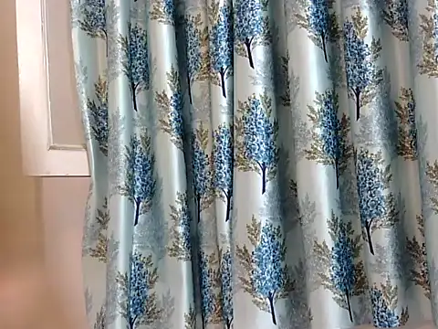 AngelAnaya018 webcam